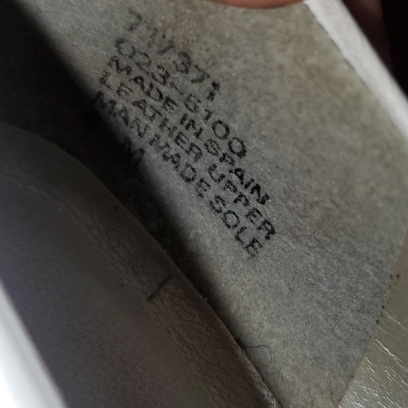 Jacqueline Ferrar Vintage White Leather Heels - Picture 6 of 10